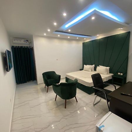 Hotel Victoria Бразавил Екстериор снимка
