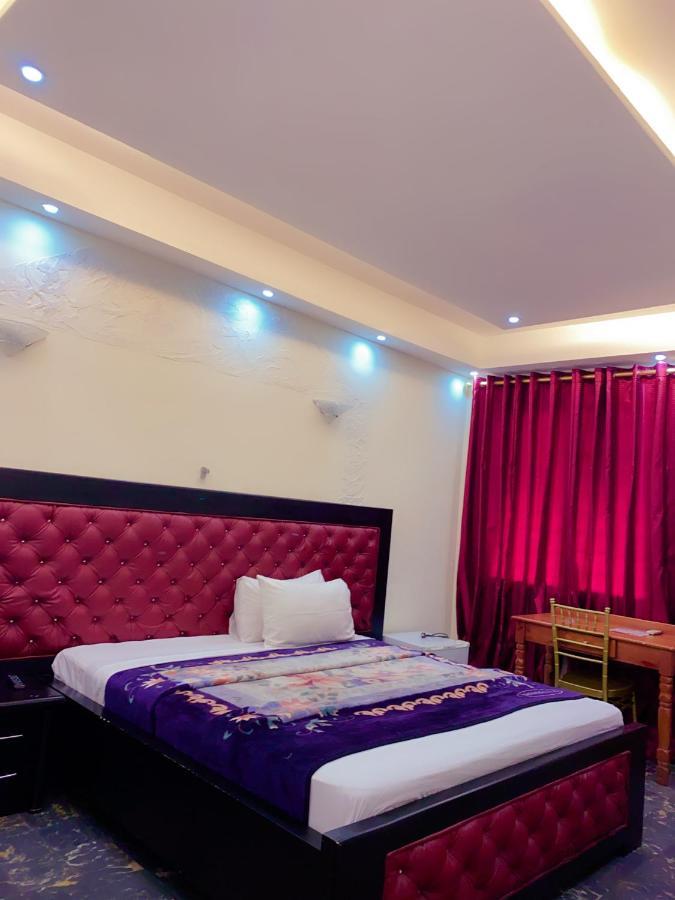 Hotel Victoria Бразавил Екстериор снимка