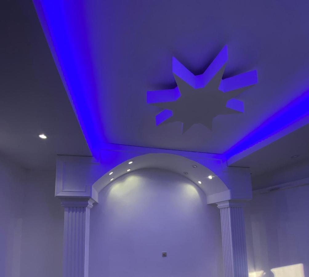 Hotel Victoria Бразавил Екстериор снимка